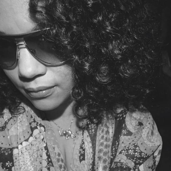 Meet your Posher, Meredith - Picture 1 of 1